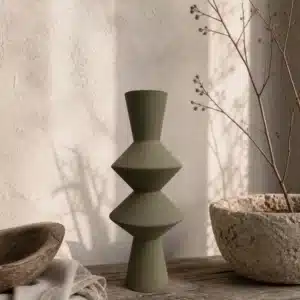 CARAVANE III (OLIVIER FUMÉ) — Vase asymétrique en terre cuite 40cm