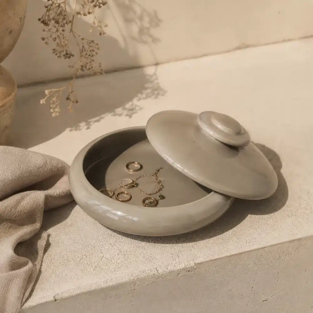 LUMIÈRE CACHÉE — Boîte artisanale en céramique