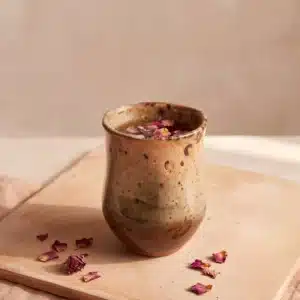 VAGUES DU DÉSERT ROSE MIEL — Tasse artisanale ondulée