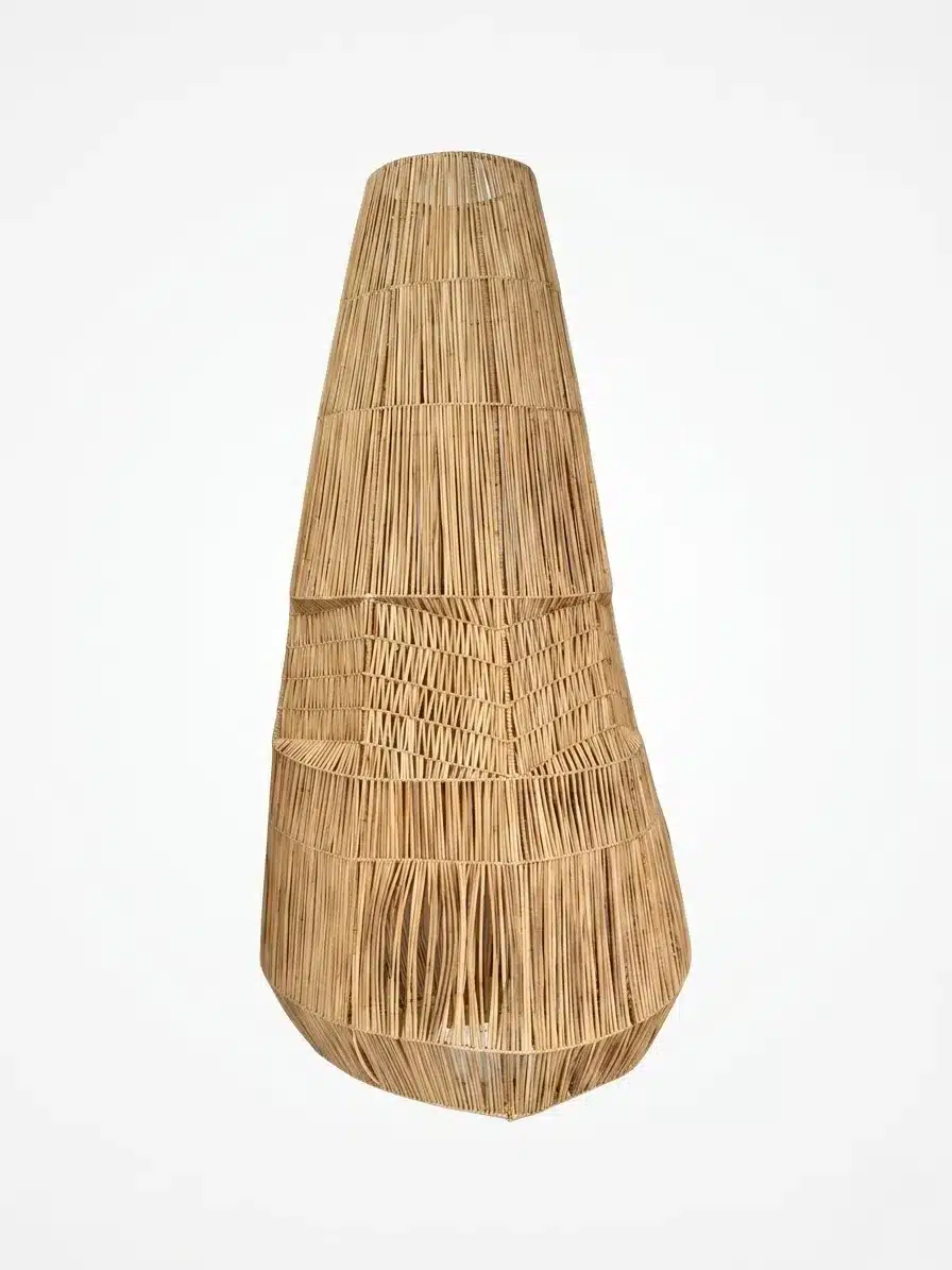 LUBNA — Grande lampe à poser en raphia sculpté – Image 2